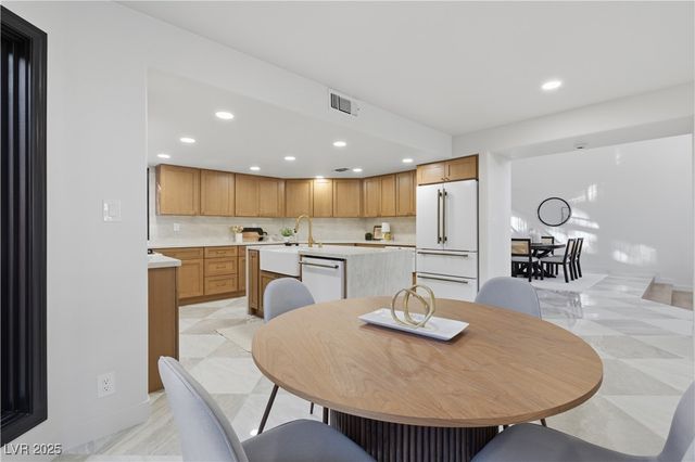 4942 Tierra Del Sol Drive, Las Vegas, NV 89113