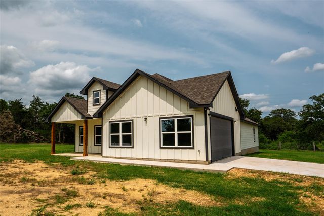 367 Stockade Ranch RD, Paige, TX 78659