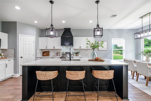 367 Stockade Ranch RD, Paige, TX 78659
