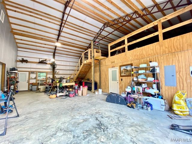 4752 Ward Road, Elmore, AL 36025