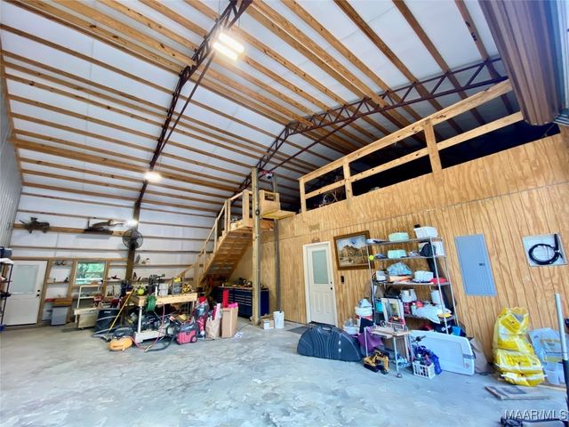 4752 Ward Road, Elmore, AL 36025