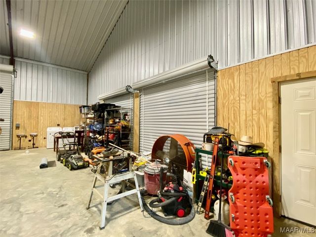 4752 Ward Road, Elmore, AL 36025