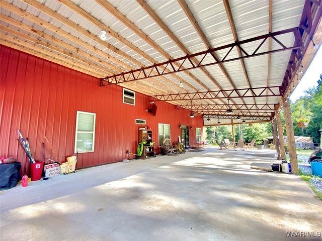 4752 Ward Road, Elmore, AL 36025