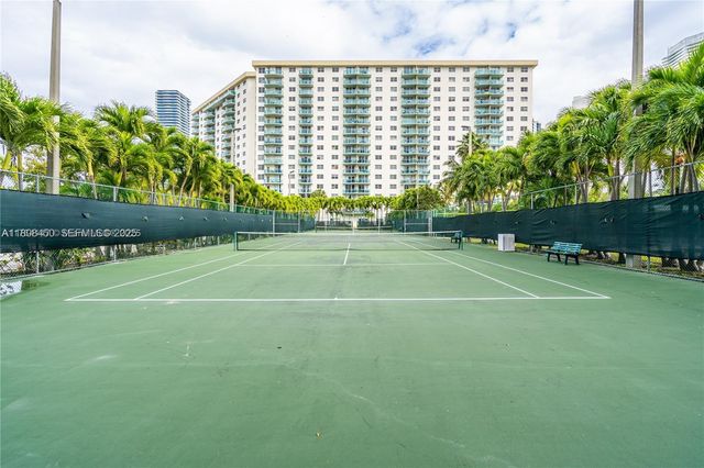 19390 Collins Avenue 217, Sunny Isles Beach, FL 33160