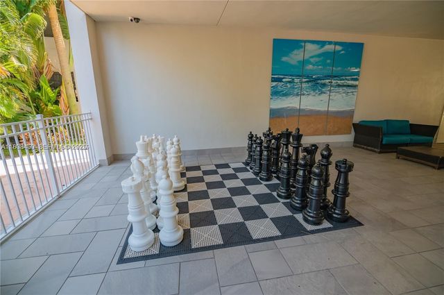19390 Collins Avenue 217, Sunny Isles Beach, FL 33160