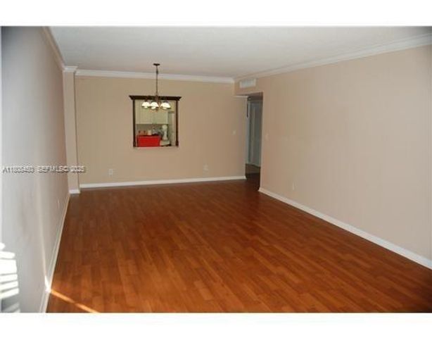 19390 Collins Avenue 217, Sunny Isles Beach, FL 33160