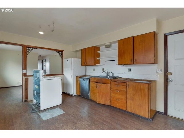 4634 Se LEE Ave, Lincoln City, OR 97367