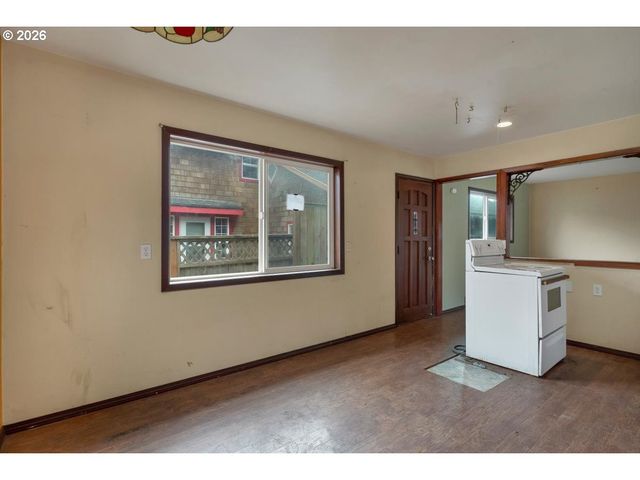 4634 Se LEE Ave, Lincoln City, OR 97367