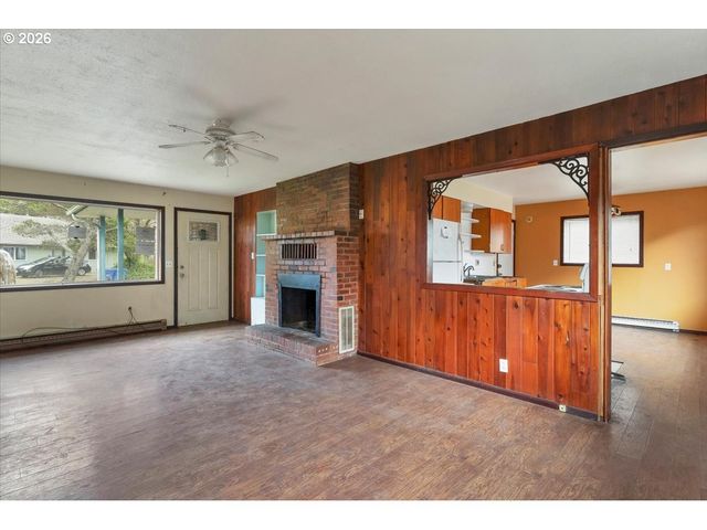 4634 Se LEE Ave, Lincoln City, OR 97367