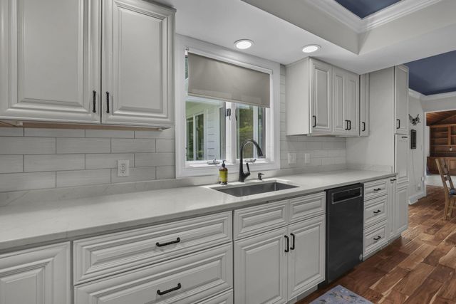 2393 Cove Point Court, Powell, OH 43065
