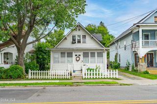 16 N Lake Avenue, Troy, NY 12180