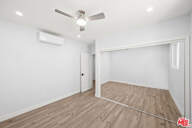 1558 1 S Genesee Avenue, Los Angeles, CA 90019