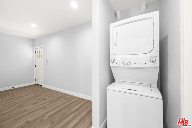 1558 1 S Genesee Avenue, Los Angeles, CA 90019