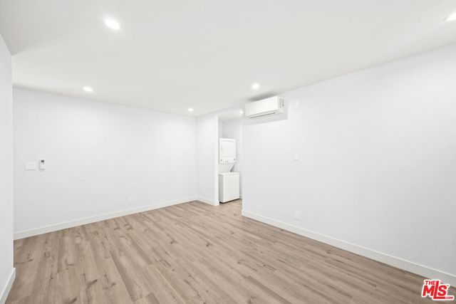 1558 1 S Genesee Avenue, Los Angeles, CA 90019