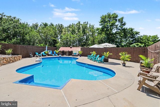 5020 ZEIGLERS CHURCH RD, Spring Grove, PA 17362
