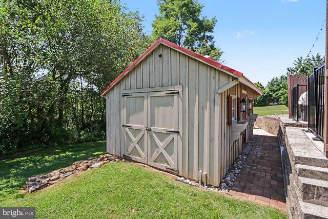 5020 ZEIGLERS CHURCH RD, Spring Grove, PA 17362