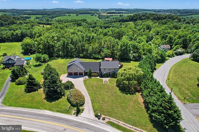 5020 ZEIGLERS CHURCH RD, Spring Grove, PA 17362