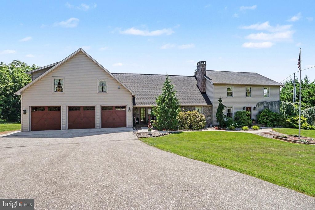 5020 ZEIGLERS CHURCH RD, Spring Grove, PA 17362