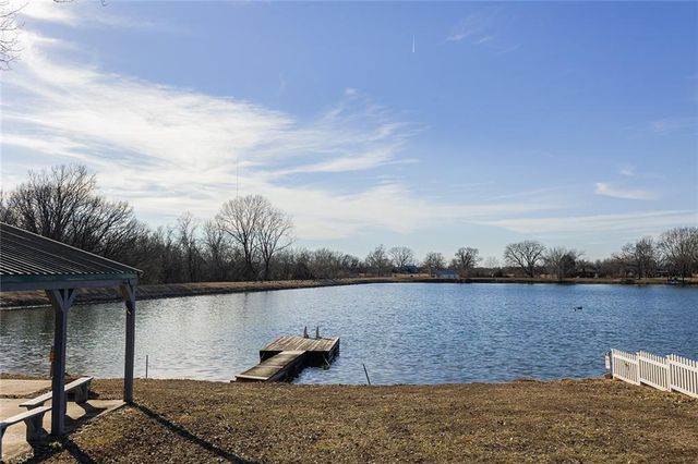 13348 185th Street, Linwood, KS 66052