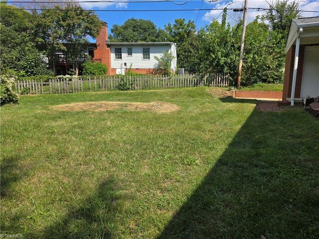 2402 Chatham Drive, Greensboro, NC 27408