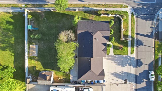 9787 S GARDEN GLEN RD, South Jordan, UT 84095