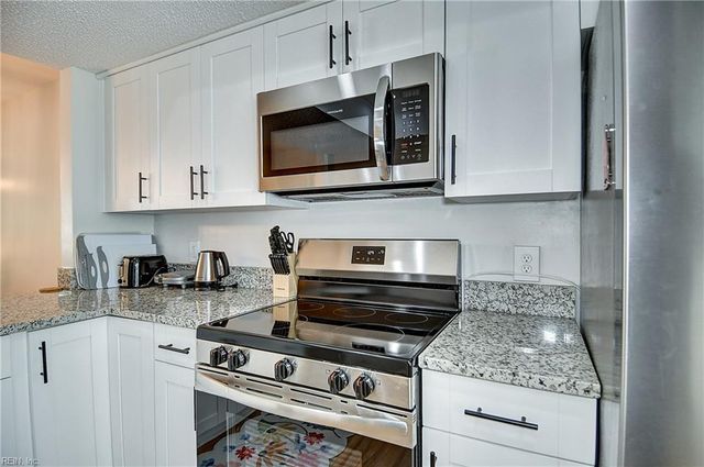 770 Spence CIR, Virginia Beach, VA 23462