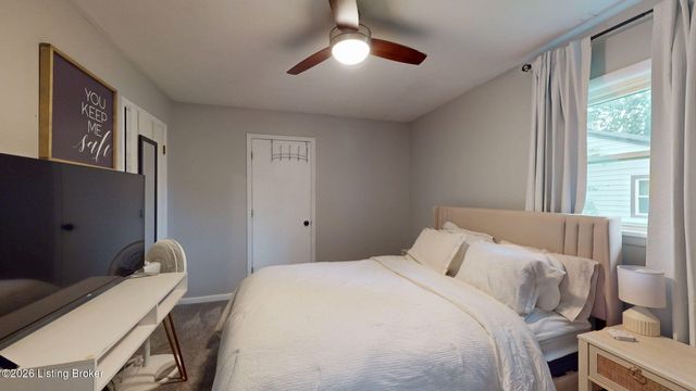 9741 Mason Ln, Fairdale, KY 40118