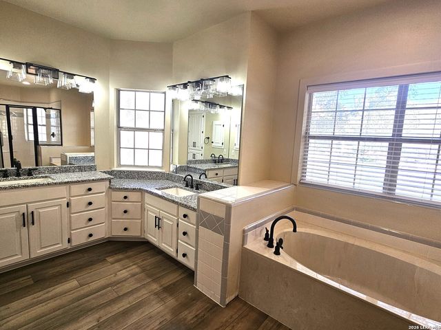 21017 HICKORY BEND, Garden Ridge, TX 78266