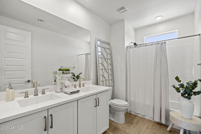 5120 E HELENA Drive, Scottsdale, AZ 85254