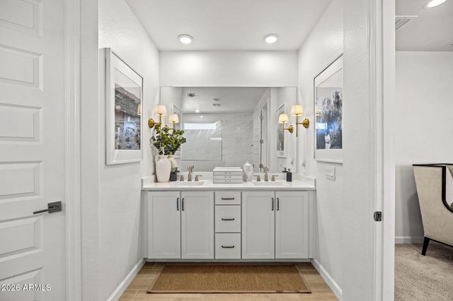 5120 E HELENA Drive, Scottsdale, AZ 85254