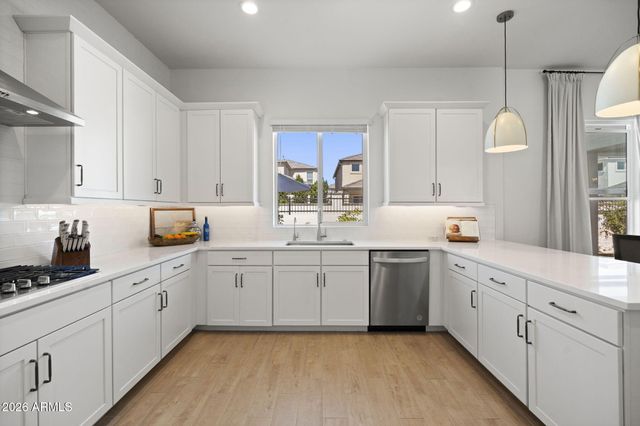 5120 E HELENA Drive, Scottsdale, AZ 85254