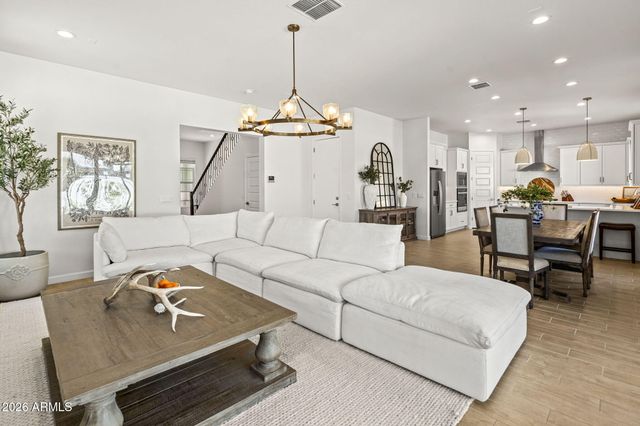 5120 E HELENA Drive, Scottsdale, AZ 85254