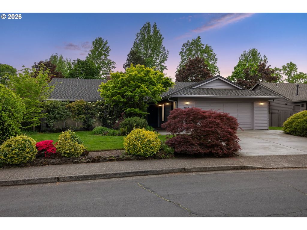 7050 Sw CHAPEL Ln, Portland, OR 97223