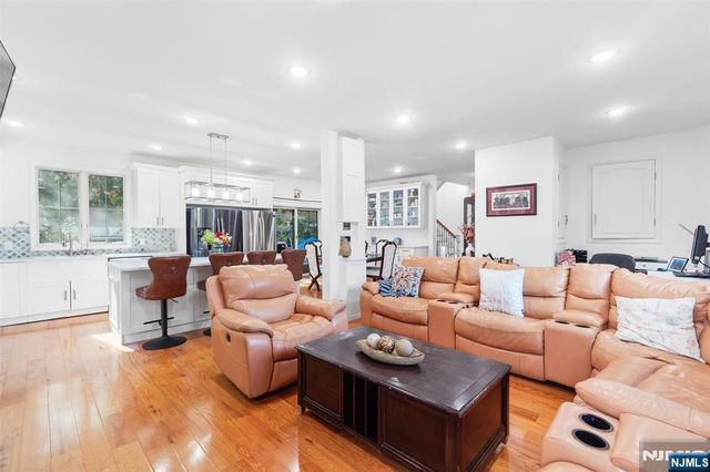 21 Cedar Street, Cresskill, NJ 07626