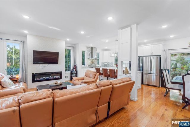 21 Cedar Street, Cresskill, NJ 07626