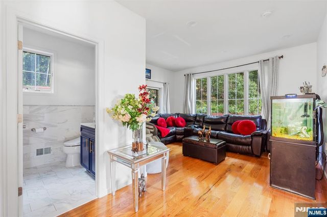 21 Cedar Street, Cresskill, NJ 07626