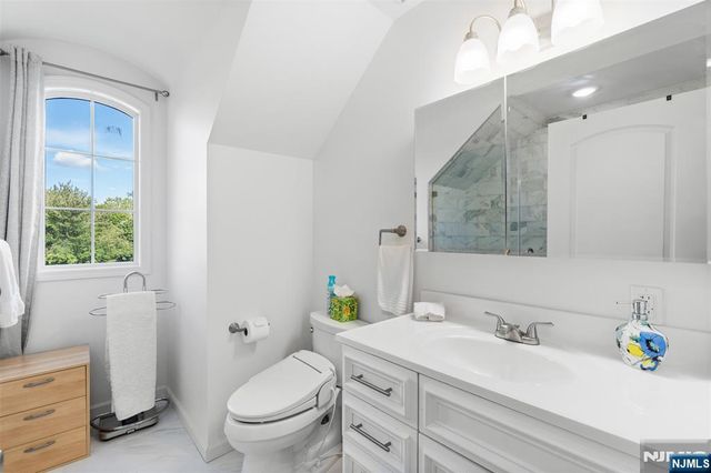 21 Cedar Street, Cresskill, NJ 07626