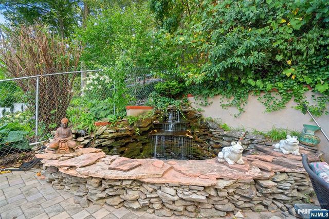 21 Cedar Street, Cresskill, NJ 07626