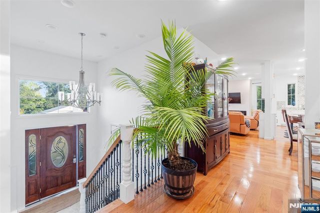 21 Cedar Street, Cresskill, NJ 07626