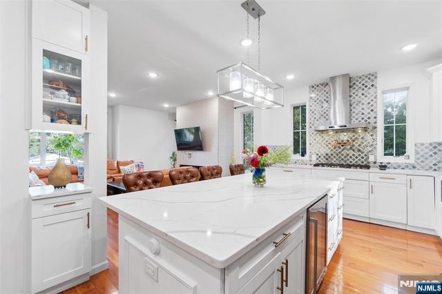 21 Cedar Street, Cresskill, NJ 07626