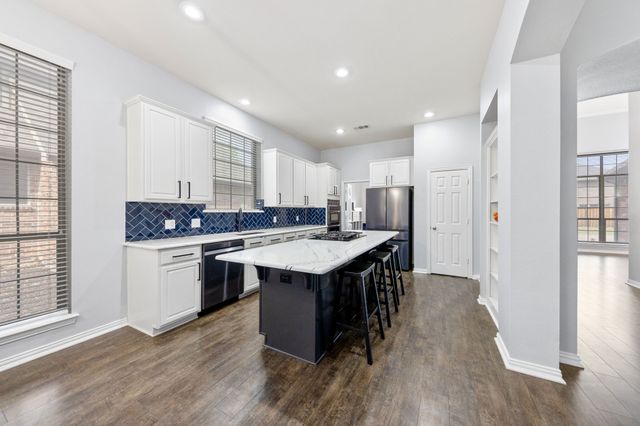 2304 Peppermill Drive, Little Elm, TX 75068