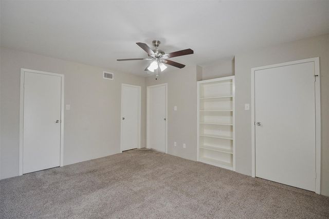 12905 Woodforest Bl 704, Houston, TX 77015
