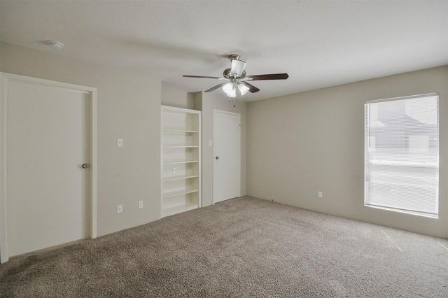 12905 Woodforest Bl 704, Houston, TX 77015