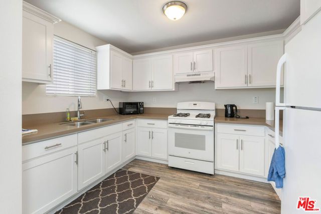 2435 Lancaster Avenue, Los Angeles, CA 90033