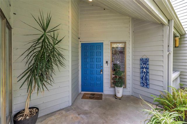 10495 LONGWOOD DRIVE, Seminole, FL 33777