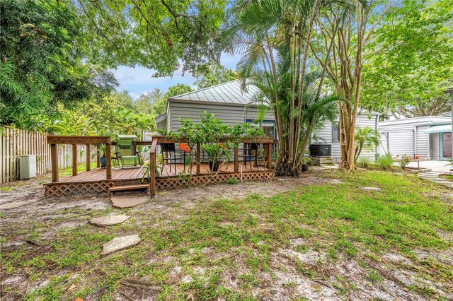 10495 LONGWOOD DRIVE, Seminole, FL 33777
