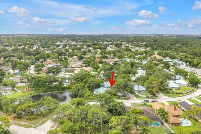 10495 LONGWOOD DRIVE, Seminole, FL 33777