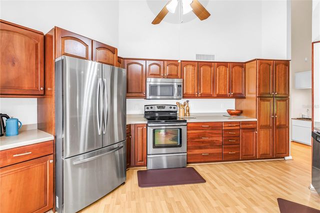 10495 LONGWOOD DRIVE, Seminole, FL 33777