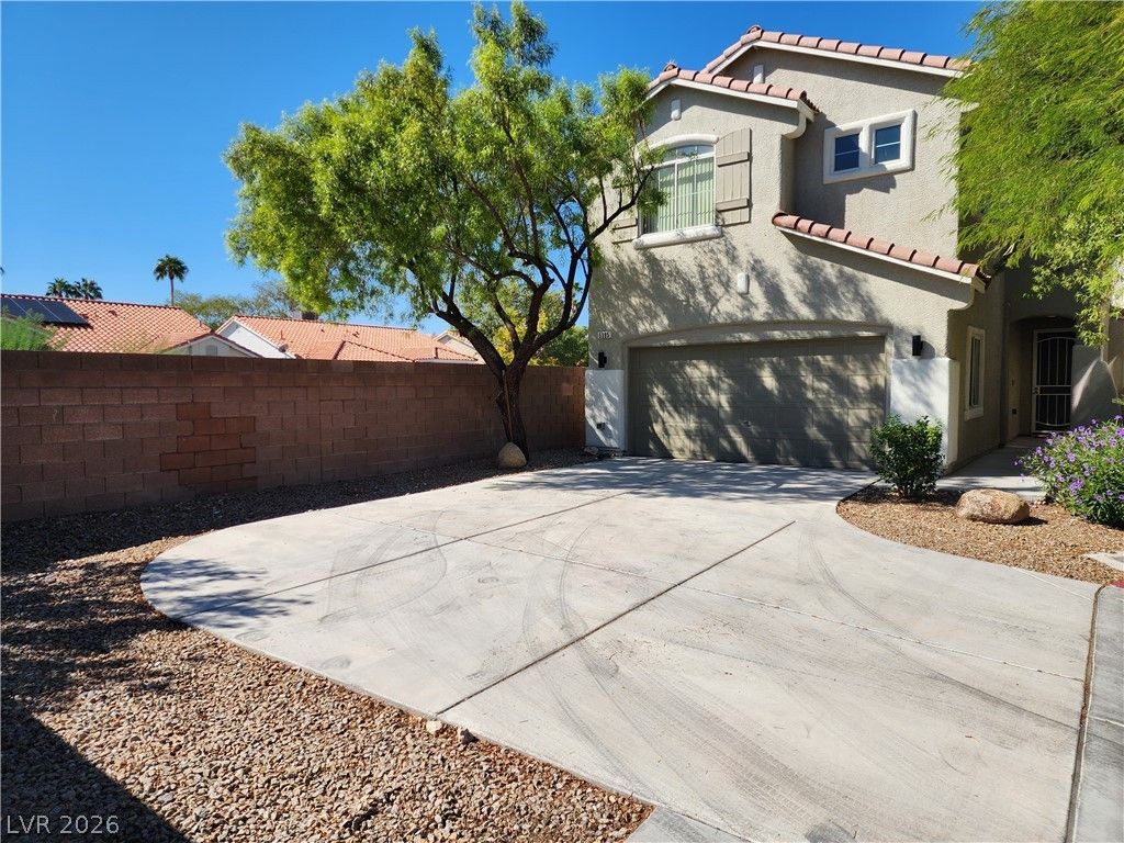 5395 Champion Run Street, Las Vegas, NV 89113 — photo 2