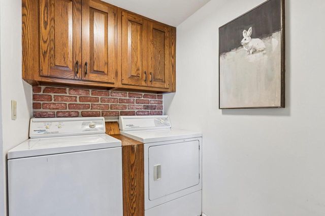 210 Prospect AVENUE, Pewaukee, WI 53072